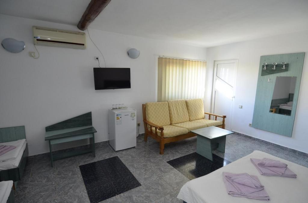 Vila Rara Hotel Costinesti Exterior photo